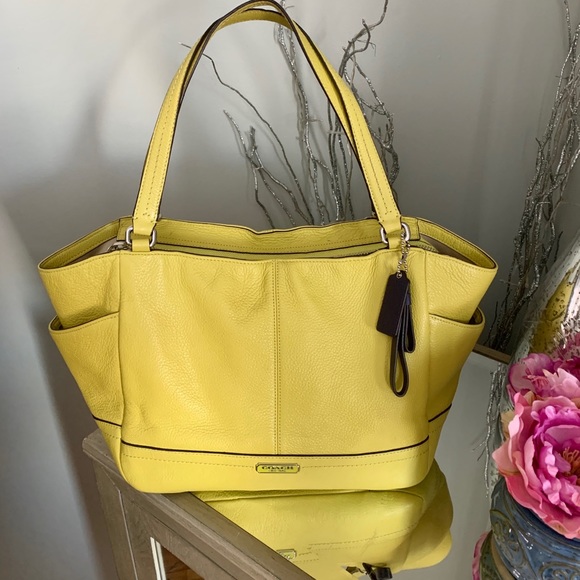 Coach Handbags - Price Drop- COACH BAG PARK LEATHER CARRIE TOTE bag